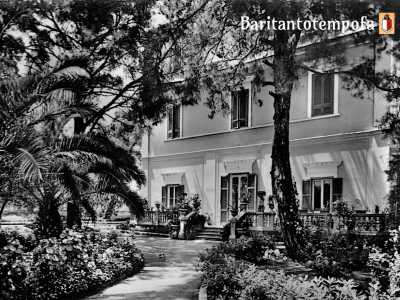 Le suore acquistarono il complesso l�11 aprile del 1936 da Giuseppe, figlio del senatore Balenzano...